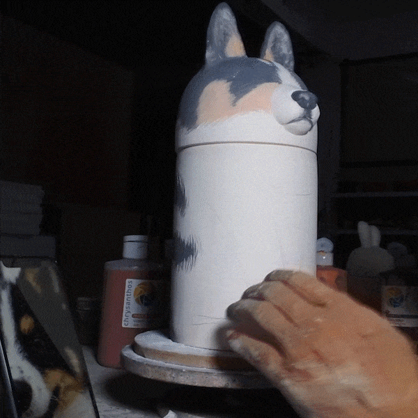 Beautiful pet memorial urns, the perfect way to keep your pet close forever